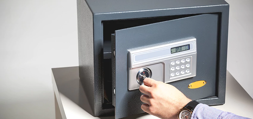 Jewelry Safe Unlocking Service in Parlier, California