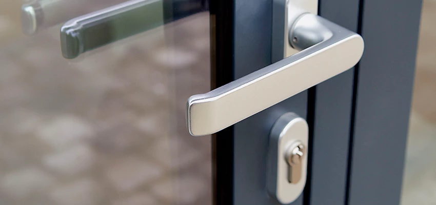 Broken Door Lock Cylinder Repair in Parlier, California